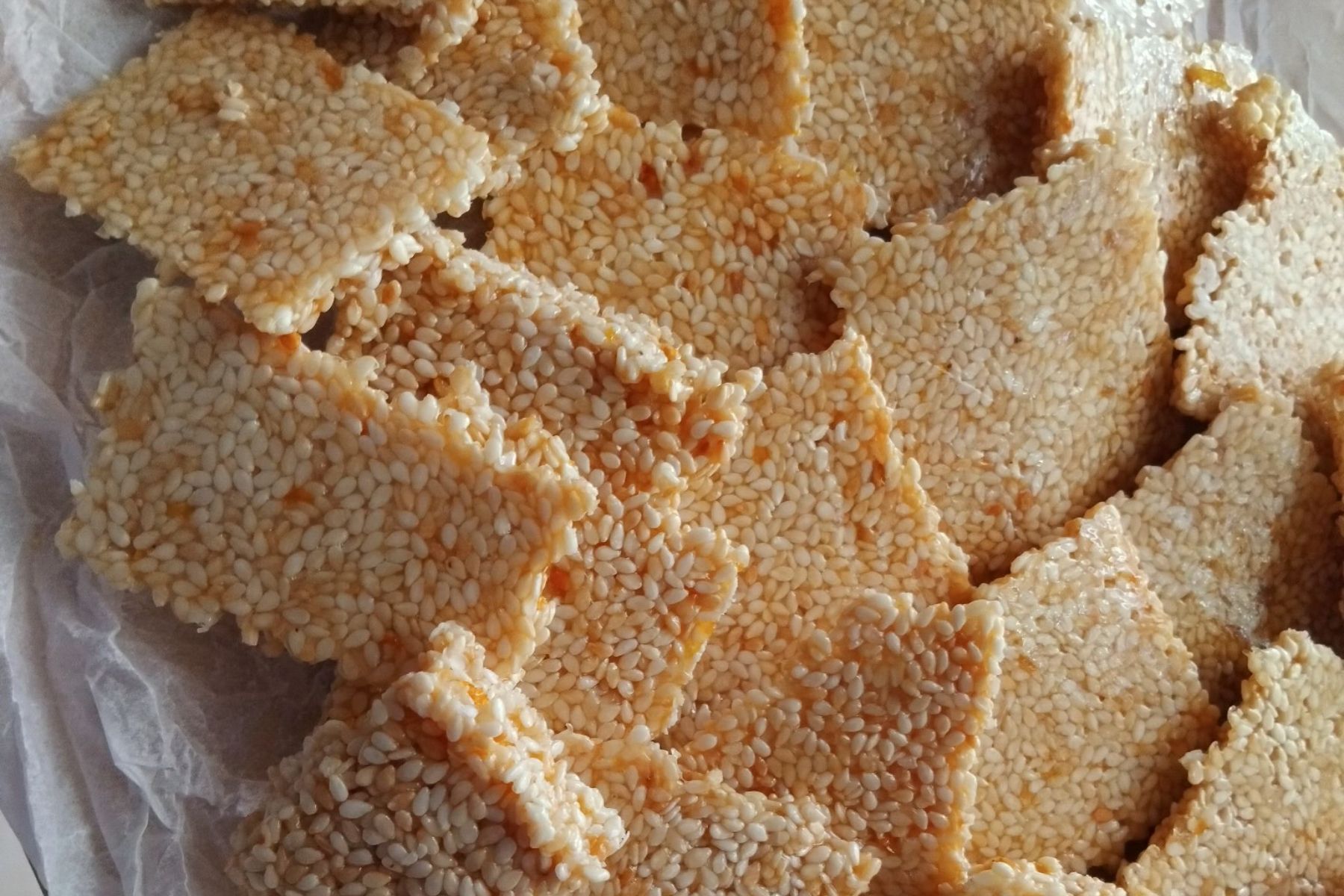 Τραγανό σπιτικό παστέλι – Βήμα βήμα η διαδικασία