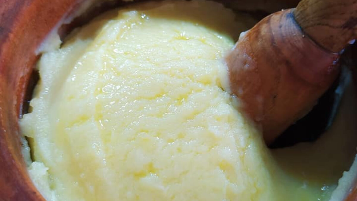 Βελούδινη σκορδαλιά με την παραδοσιακή συνταγή από την Γκόλφω