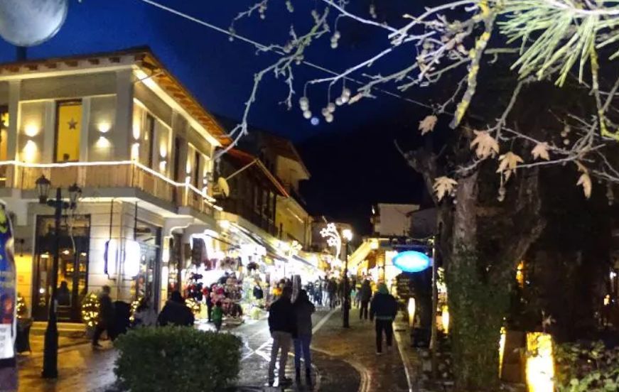 5 προορισμοί για τα Χριστούγεννα στην Ελλάδα που είναι ιδανικοί αν έχεις παιδιά