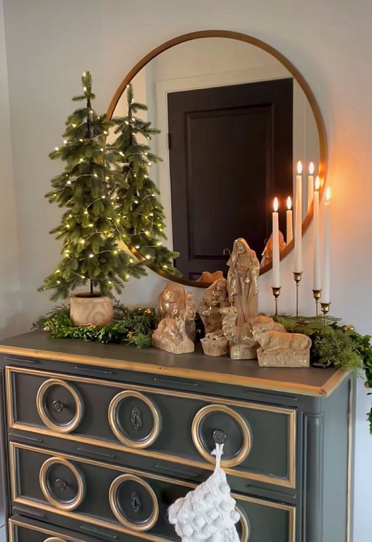 Christmas decoration trends 2025: Minimal, Luxury & DIY ιδέες
