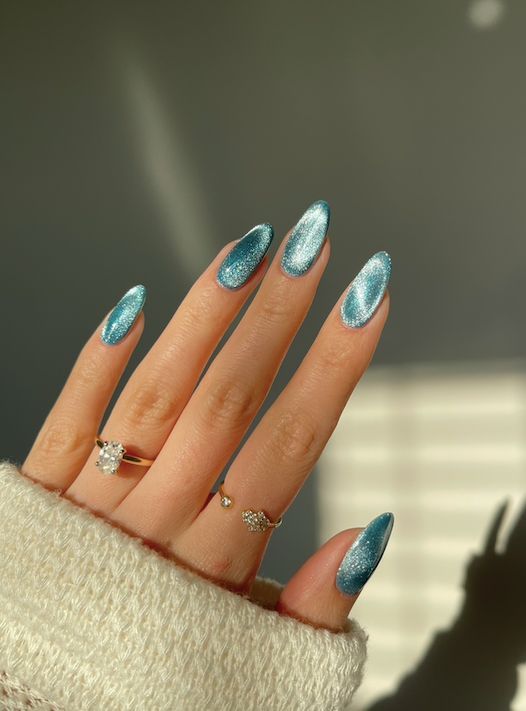 Icy blue manicure-σε-velvet nails- Icy blue manicure-σε-velvet nails-