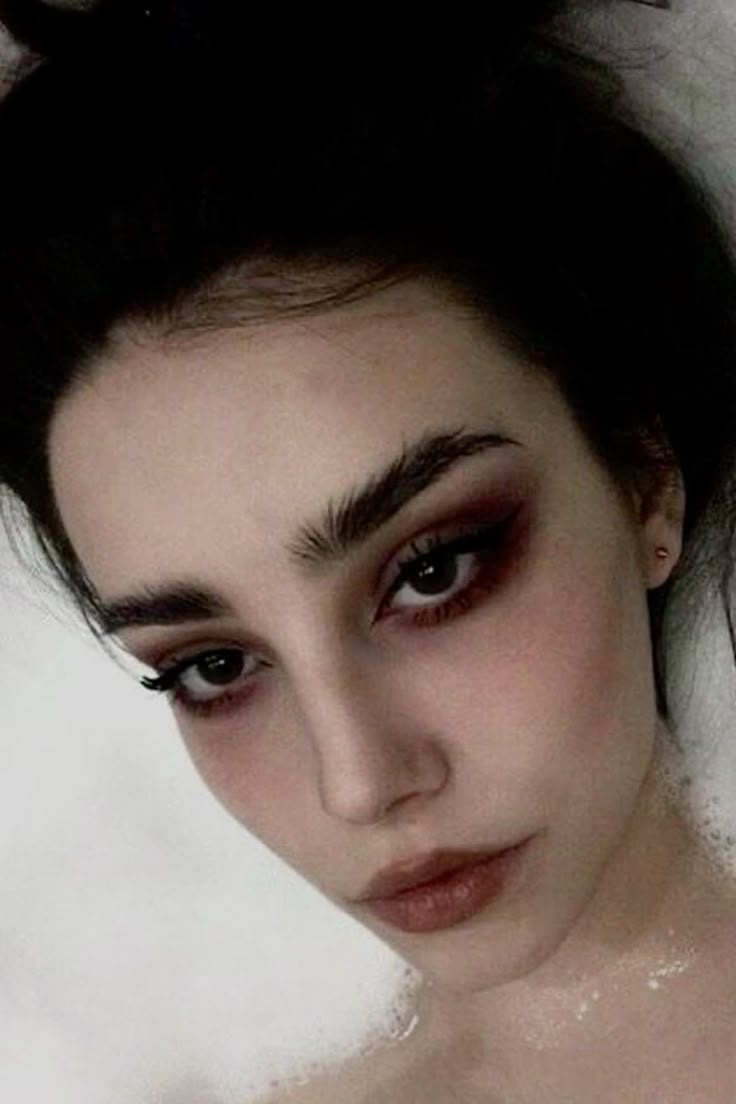 Tired girl makeup-ιδέες- Tired girl makeup-ιδέες-