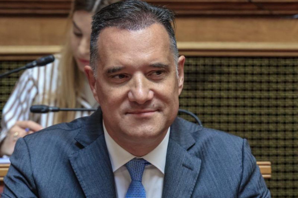 Ο Άδωνις Γεωργιάδης μίλησε για τα μυστικά ομορφιάς του - Έχει κάνει μπότοξ και μεταμόσχευση