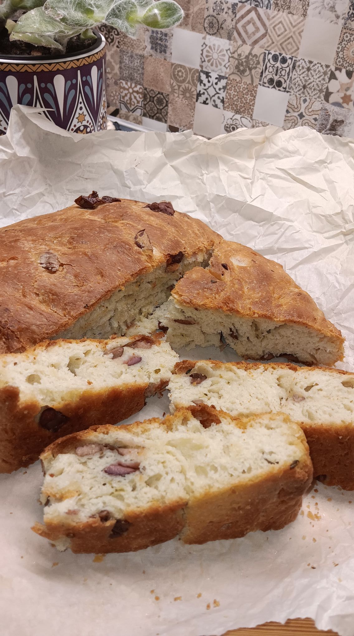 Αφράτο ελιόψωμο για το lunchbox του σχολείου