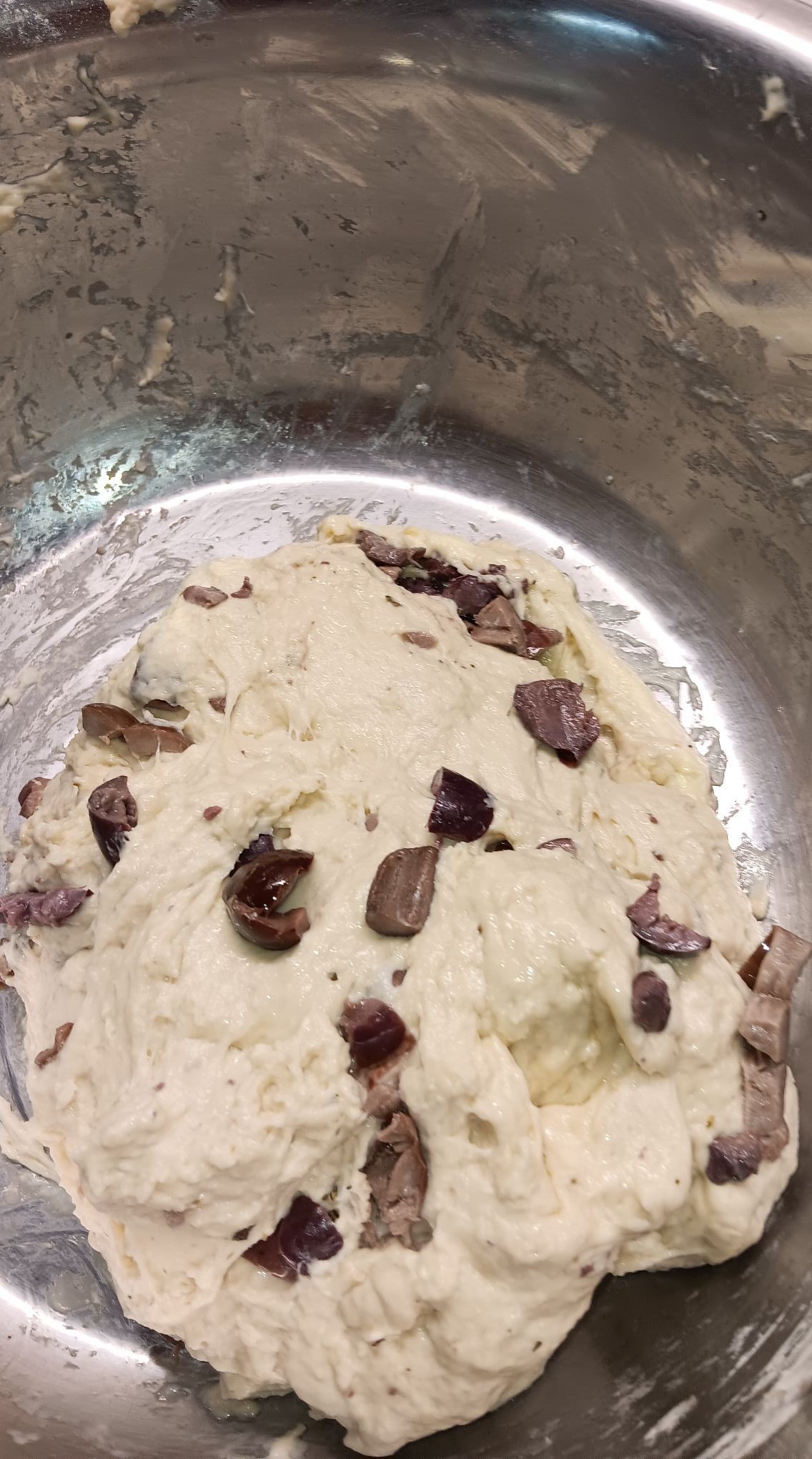 Αφράτο ελιόψωμο για το lunchbox του σχολείου