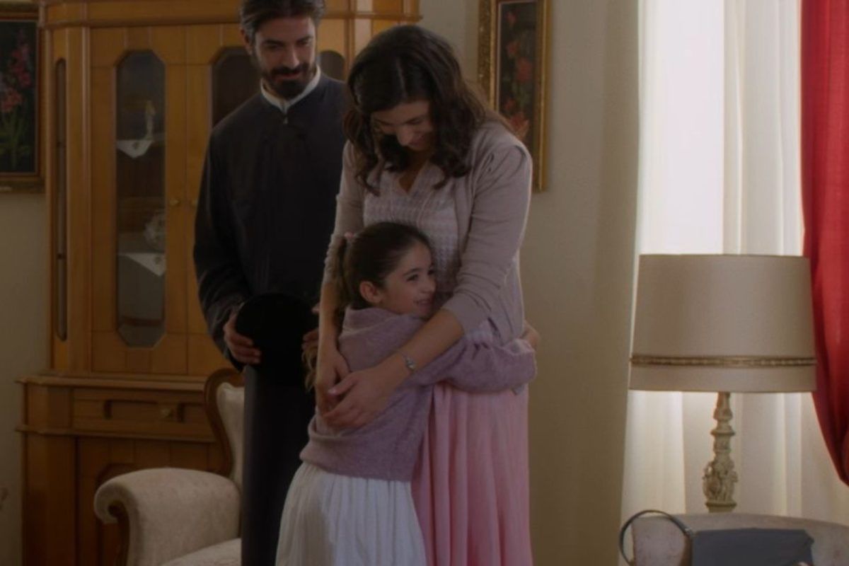 Άγιος Έρωτας : Η μικρή Ελευθερία αρωσταίνει βαριά