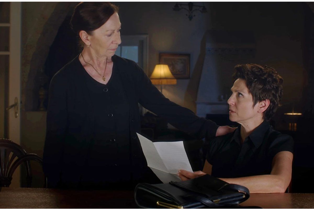 Άγιος Έρωτας: Η Θάλεια διώχνει την Βιργινία από το σπίτι