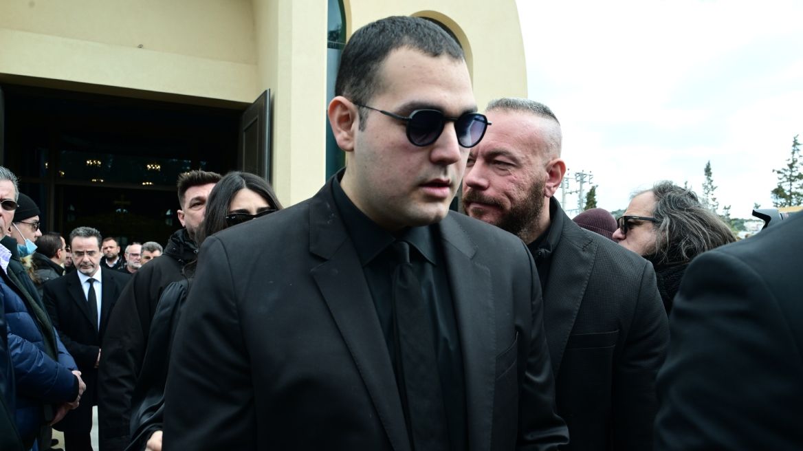 Χρίστος Κούγιας: Το ξέσπασμα στη τελευταία του ανάρτηση - "8 μήνες μετά θα τον θάνατο του πατέρα μου..."