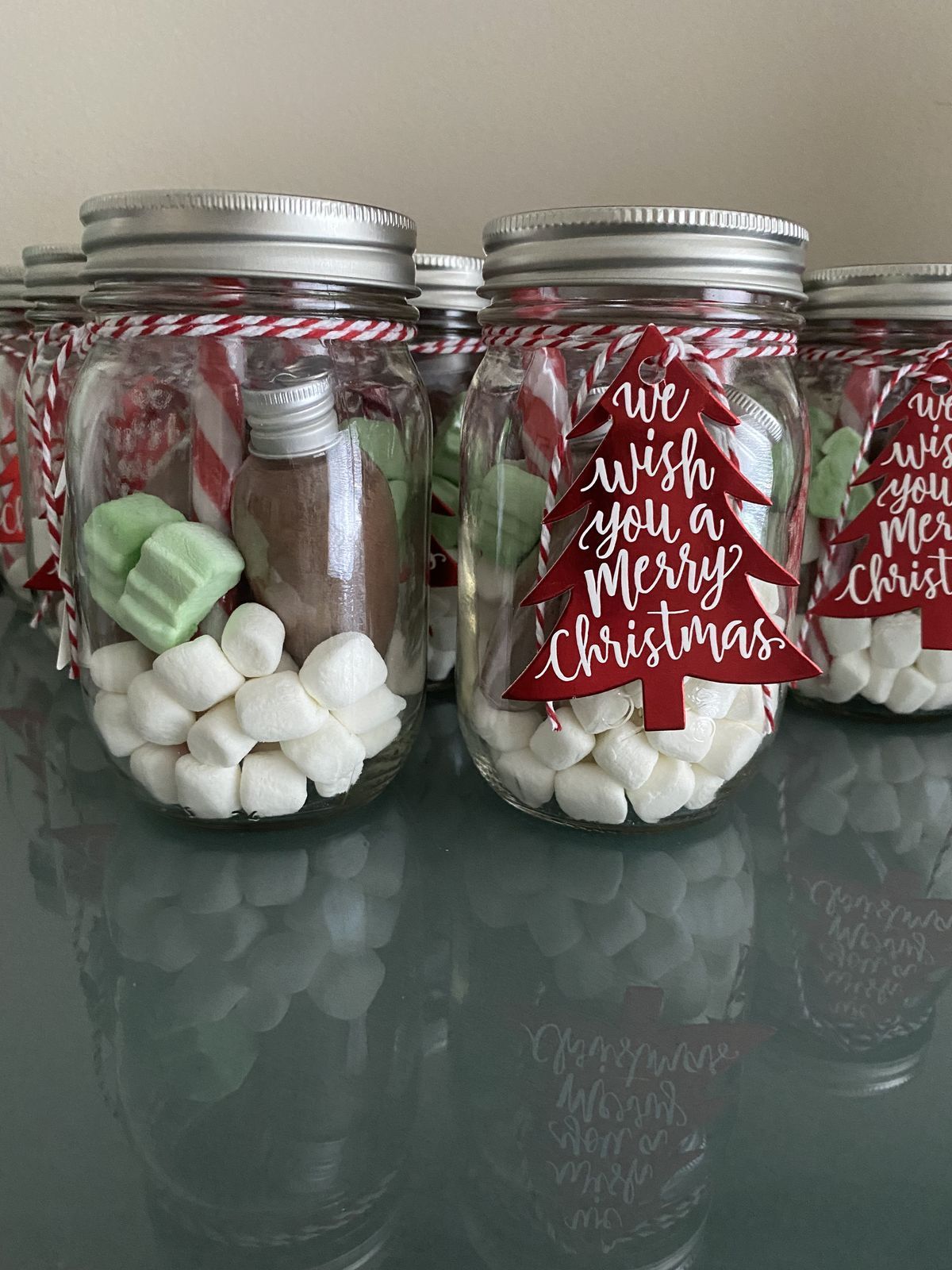 βάζα-από-ζαχαρωτά-τα-Χριστούγεννα-