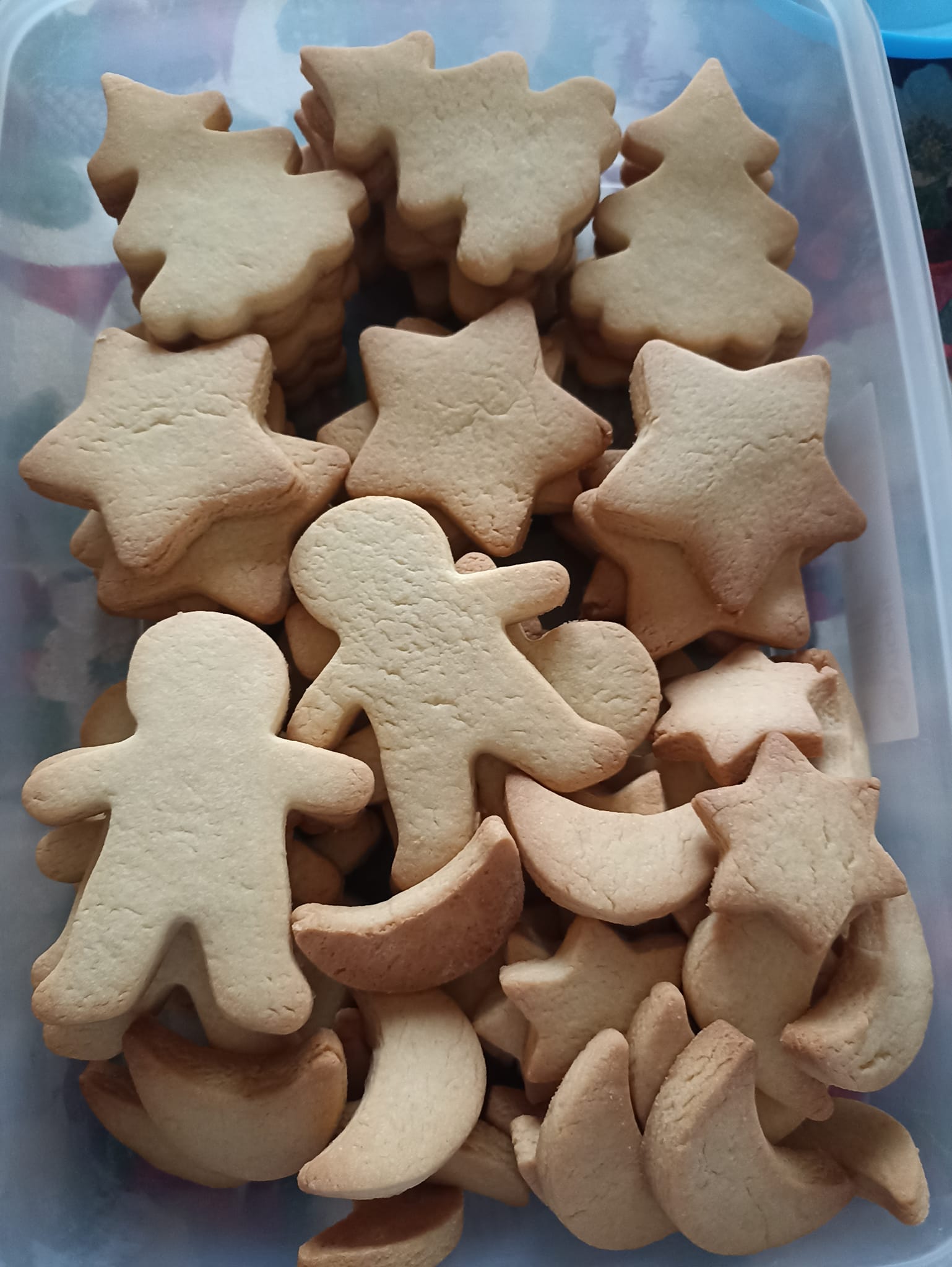 Χριστουγεννιάτικα μπισκότα με γκλίτερ