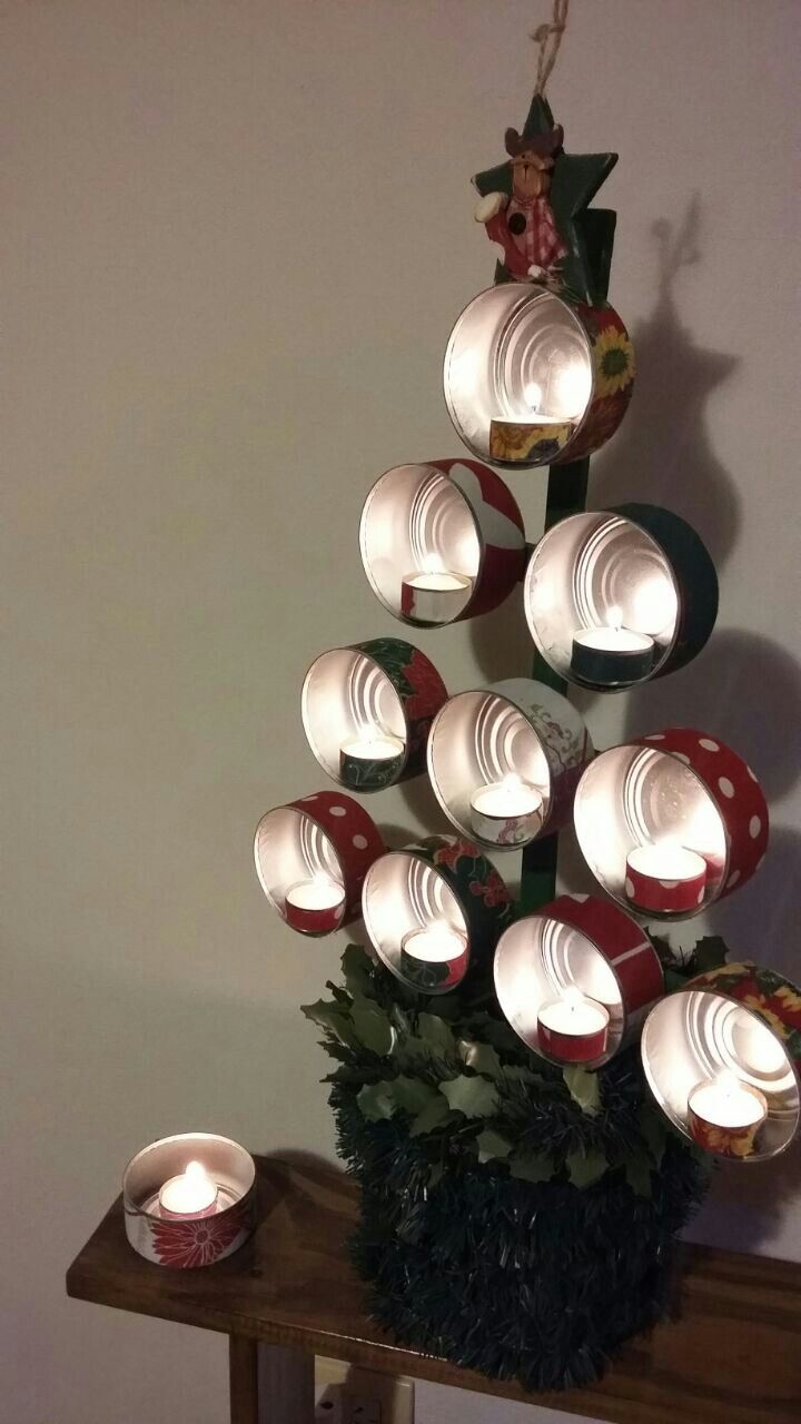 χριστουγεννιάτικο δέντρο-από-κονσέρβες-