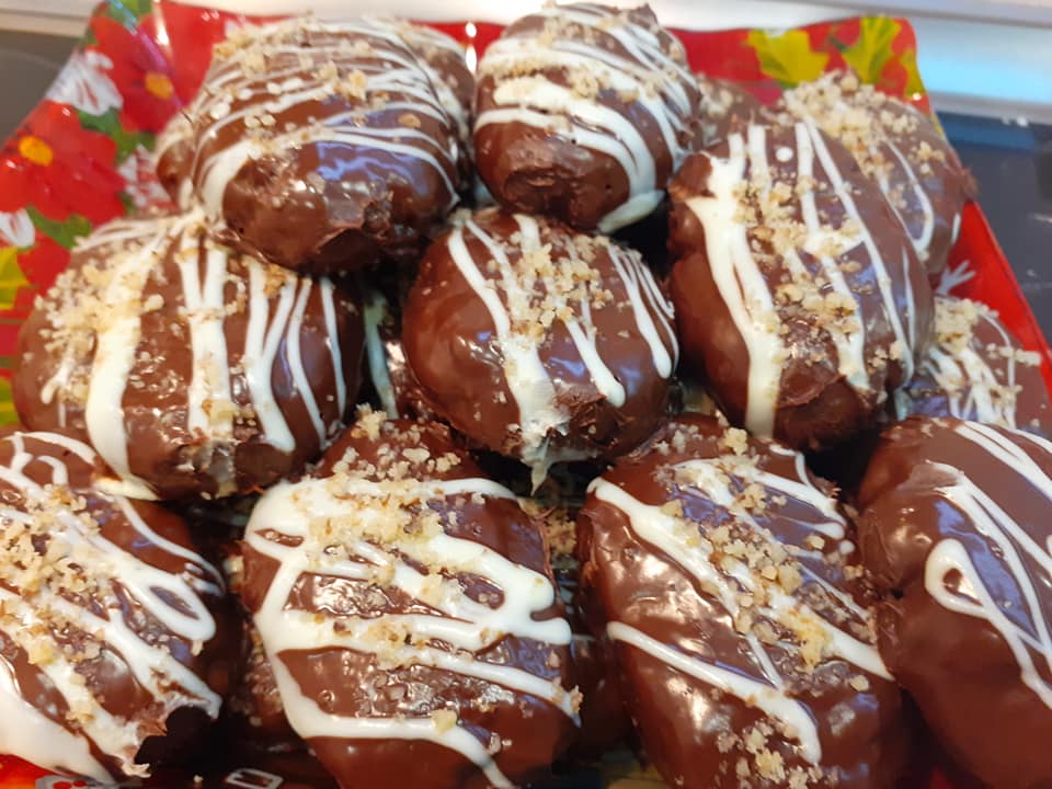 μελομακάρονα-με-σοκολάτα-