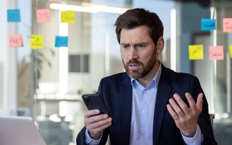 Ειδικός απαντά: Αυτά τα ψυχικά τραύματα έχουν οι αγενείς άνθρωποι