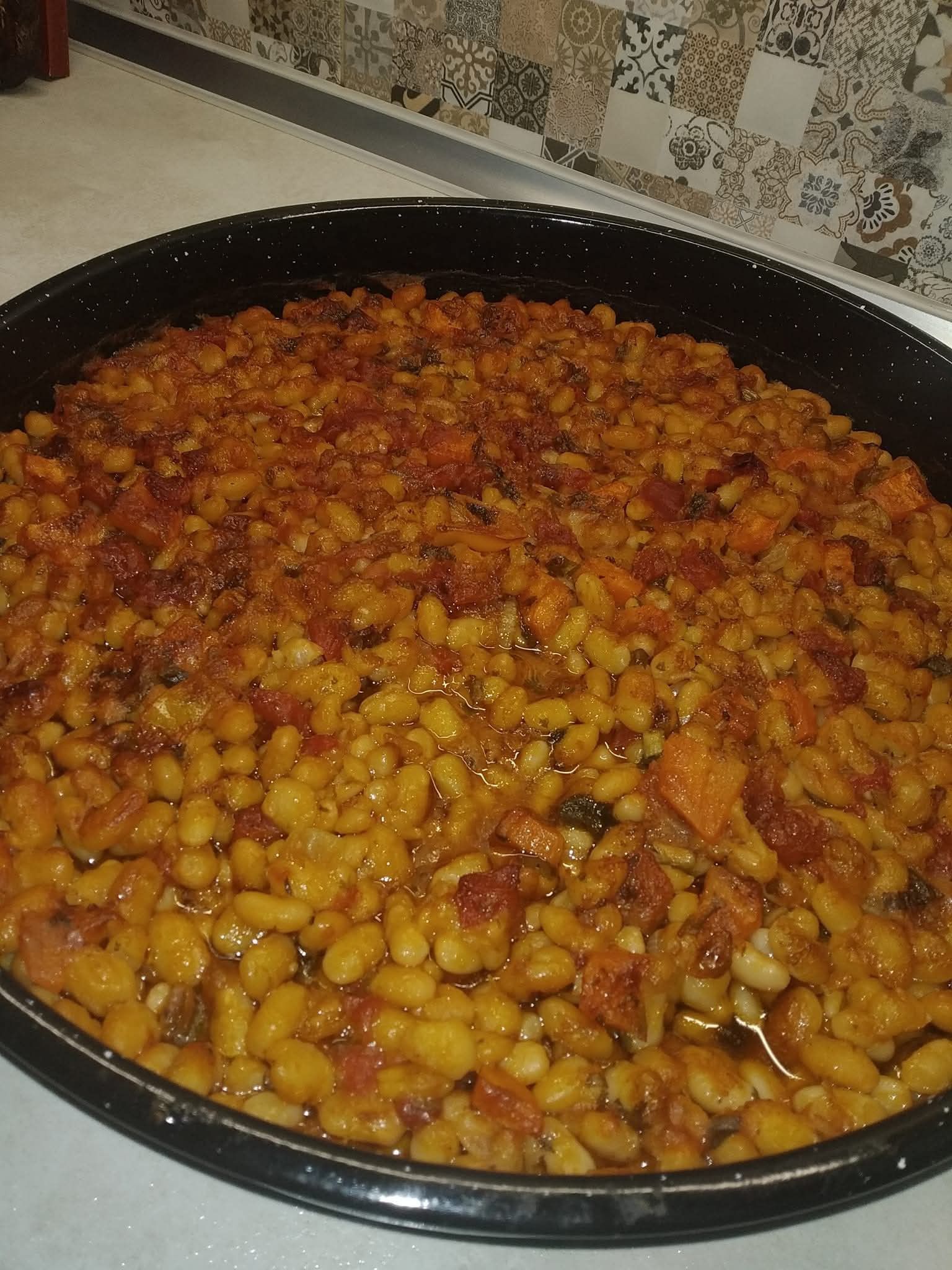 Φασολάδα στο ταψί