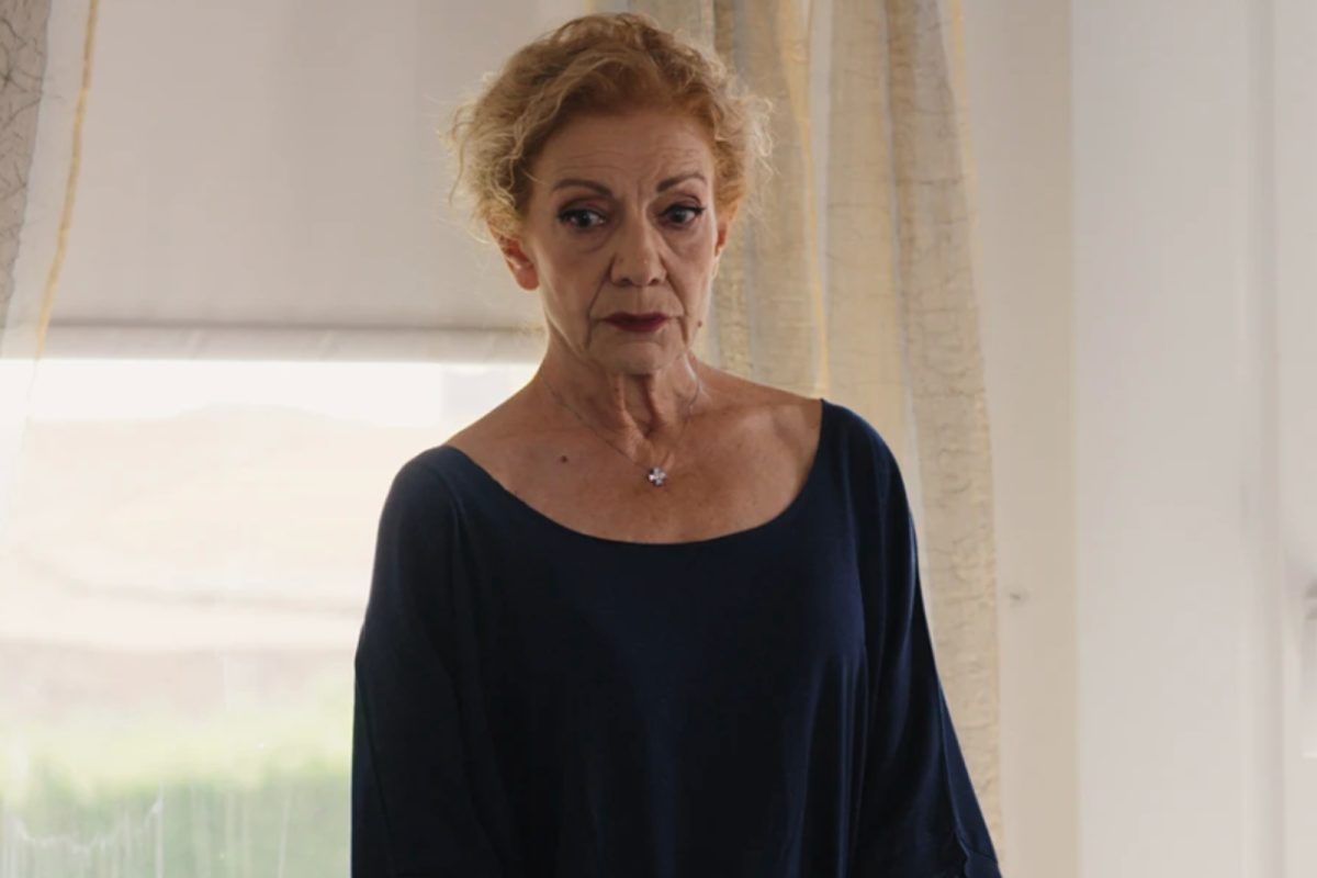 Η γη της ελιάς: Η Αλεξάνδρα απατούσε τον Σήφη - Ποιος είναι ο εραστής της