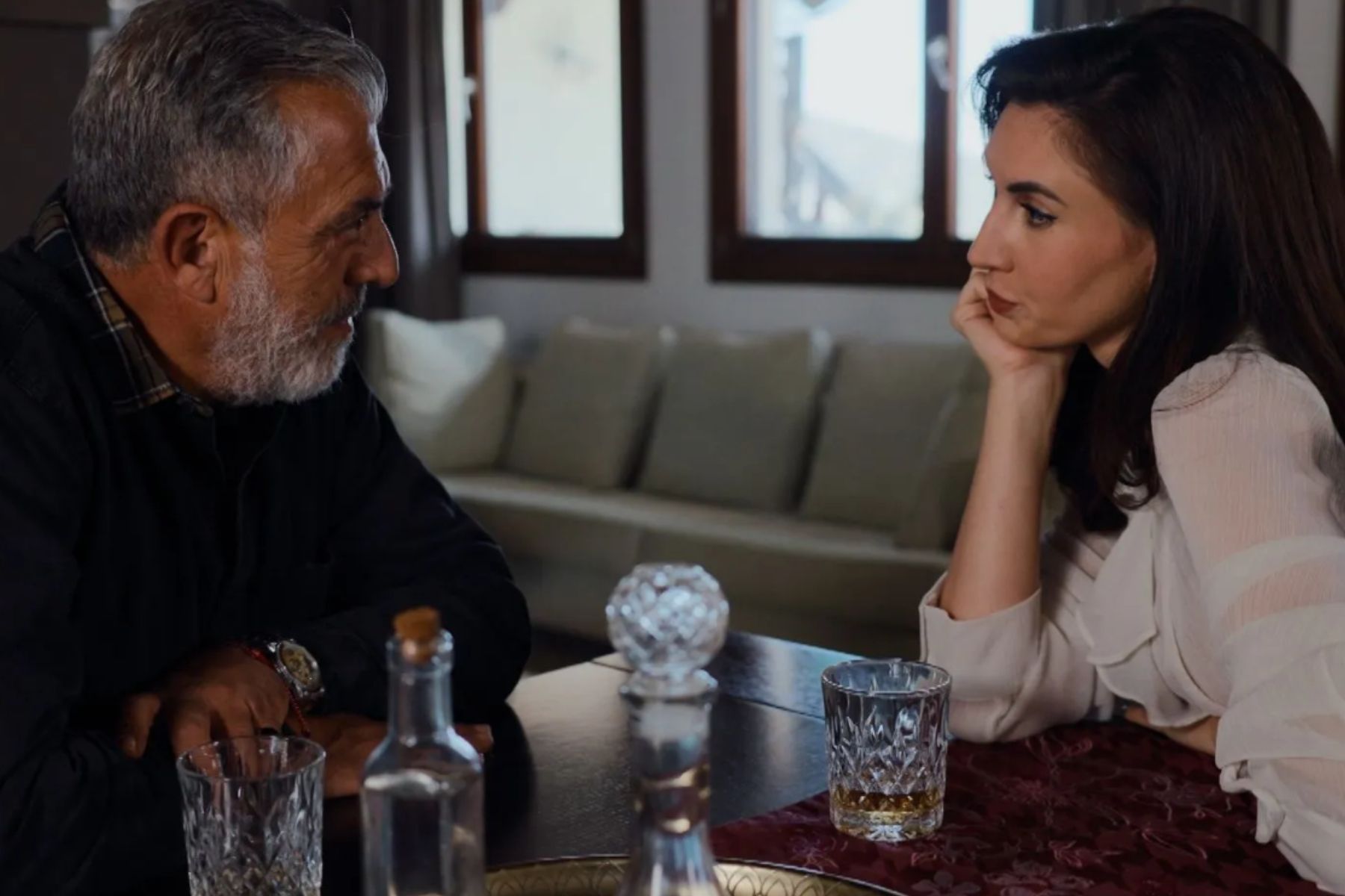 Η Γη της Ελιάς-Δημοσθένης-Αμαλία- Η Γη της Ελιάς-Δημοσθένης-Αμαλία-