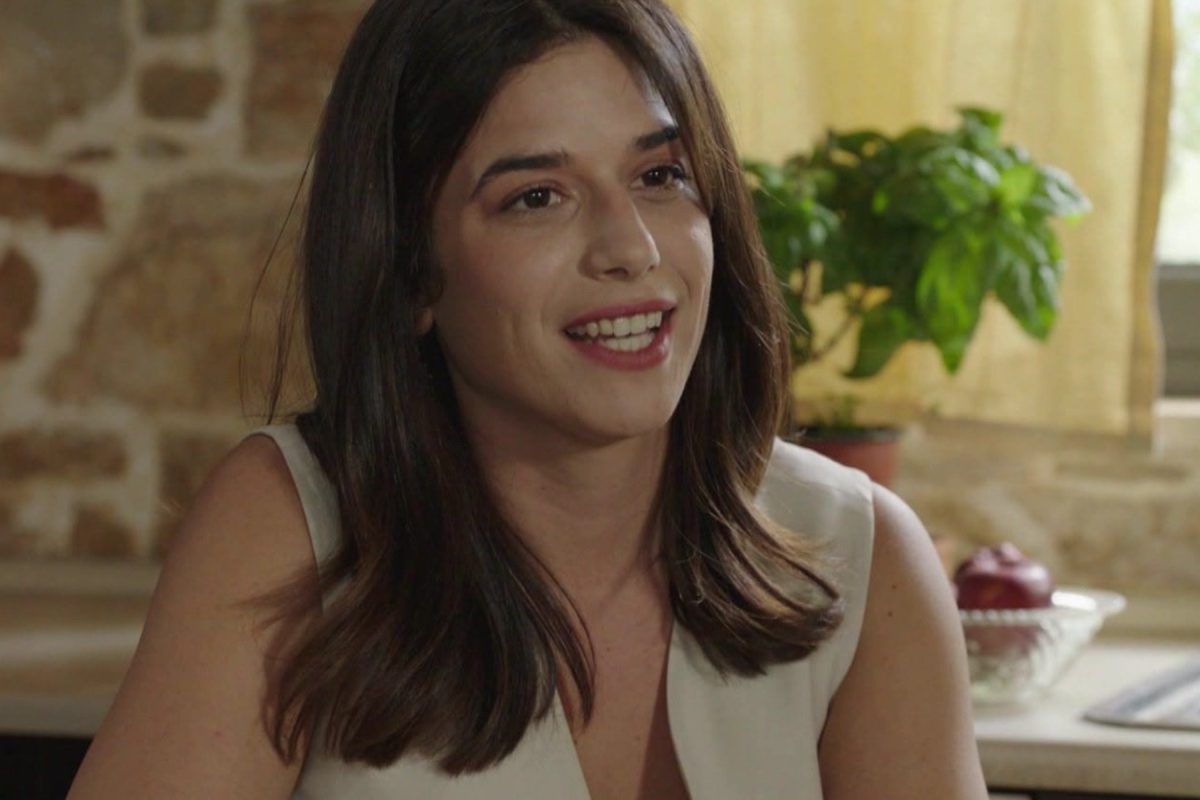 Η Γη της Ελιας : H  Έλενα Ολυμπίου εισβάλλει στη σειρά