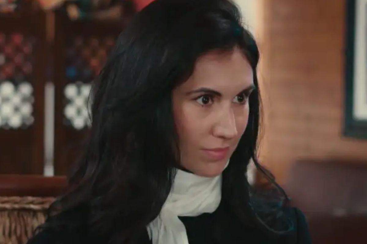 Η Γη της Ελιάς επόμενα επεισόδια Ε' κύκλος: 30 , 31, 32, 33, 34, 35, 36, 37, 38, 39, 40