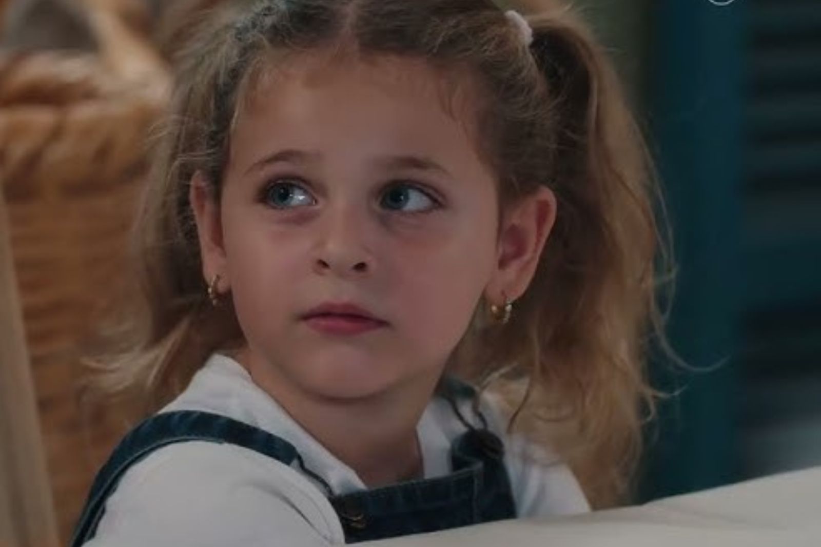 Η-Γη-της-Ελιάς-Μαλένα Η-Γη-της-Ελιάς-Μαλένα