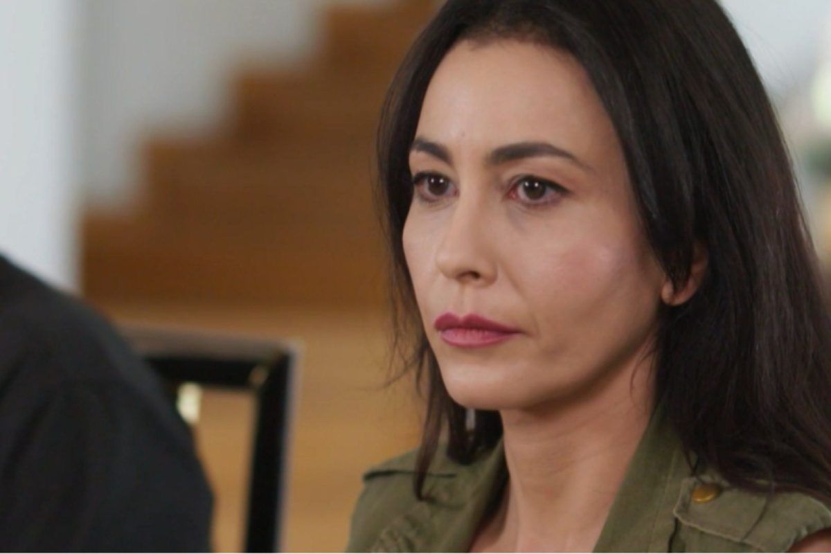 Η Γη της Ελιάς : Η Ερωφίλη συναντά τη χαμένη αδερφή της