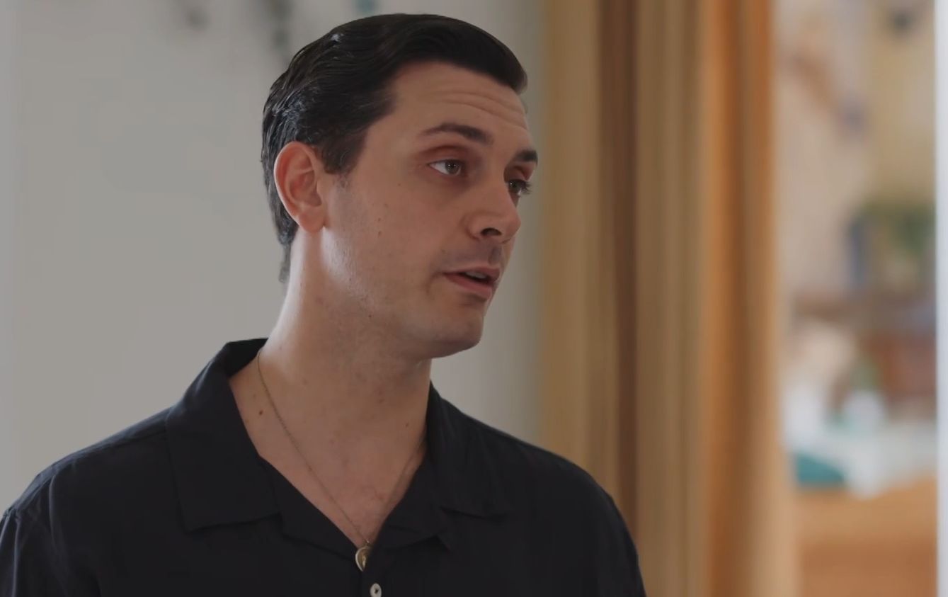 Η-Γη-της-Ελιάς-Μανώλης