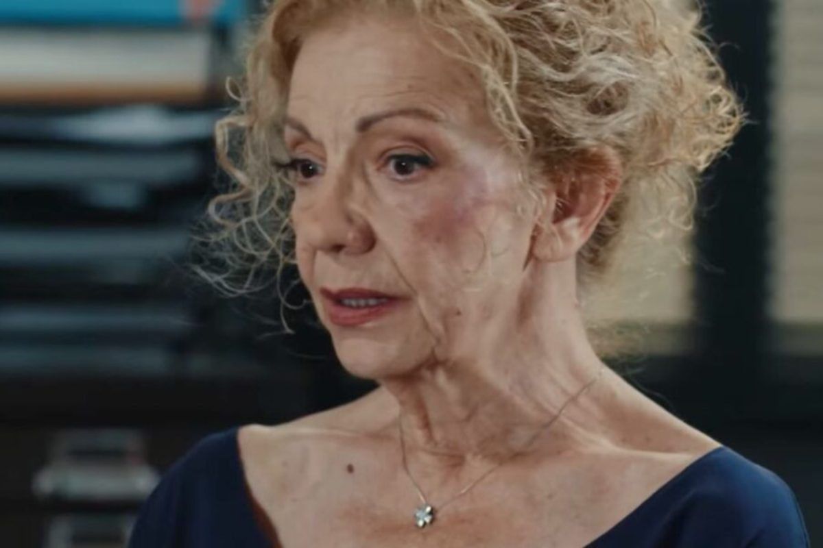 Η Γη της Ελιάς : Καταφέρνουν να ανοίξουν το χρηματοκιβώτιο του Σήφη και αυτά που βρίσκουν τους παγώνουν