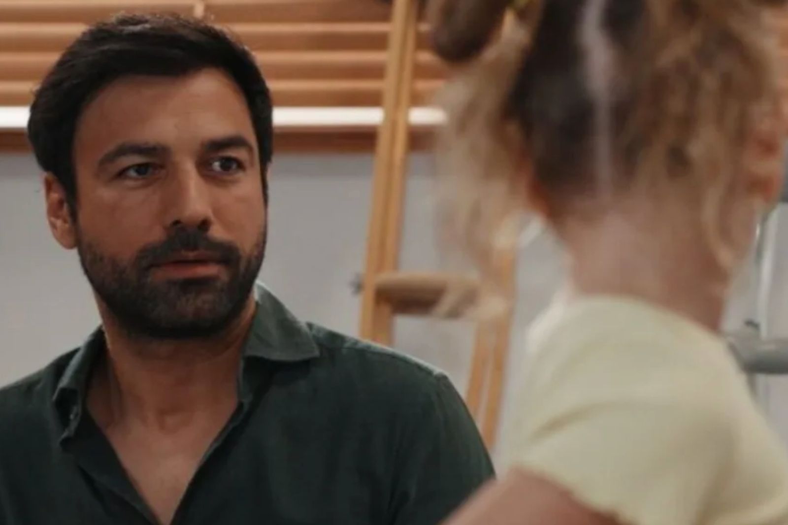 Η-Γη-της-Ελιάς-Μαλένα-Στέφανος