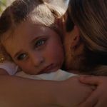 Η Γη της Ελιάς: Η Μαλένα τρομάζει από τον Στέφανο και το σκάει από το σπίτι