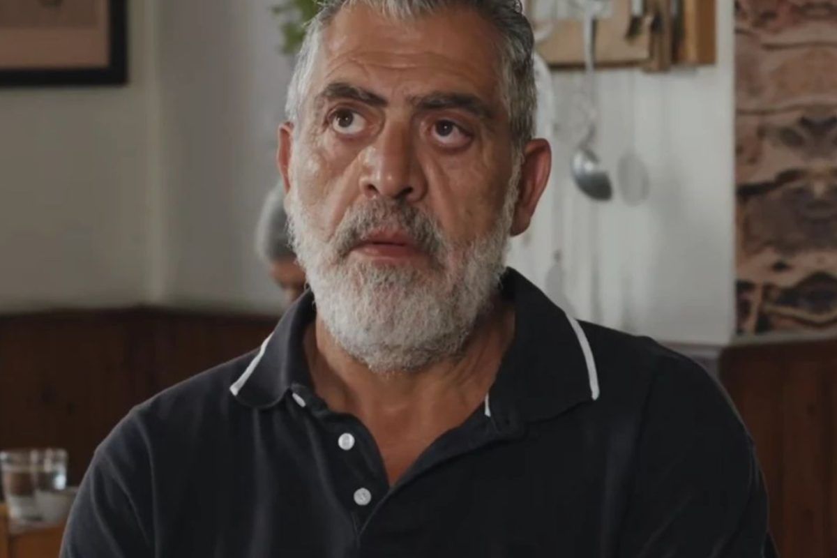 Η Γη της Ελιάς : Μένει αβοήθητος στο δρόμο με 3 σφαίρες στην σπονδυλική στήλη