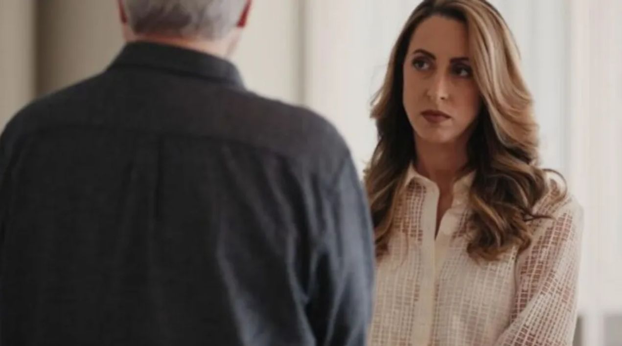 Η Γη της Ελιάς-Μαριάννα Η Γη της Ελιάς-Μαριάννα