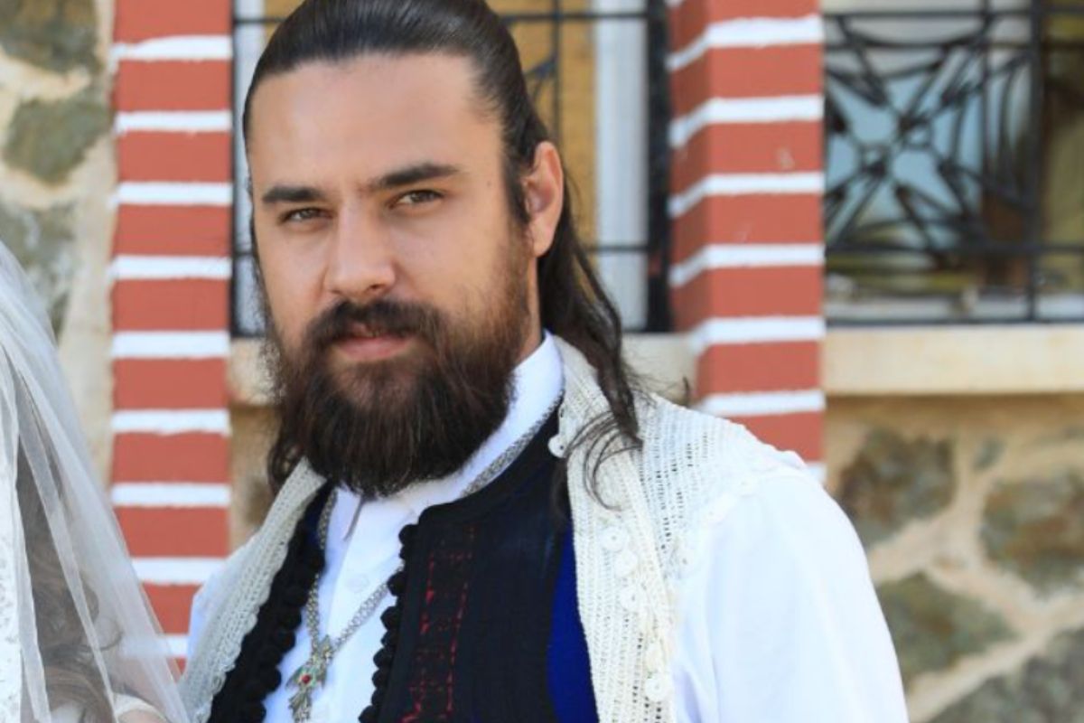 Η Γη της Ελιάς-Παυλής