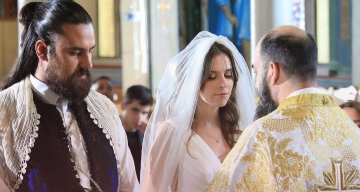 Η Γη της ελιάς-Παυλής-Δάφνη