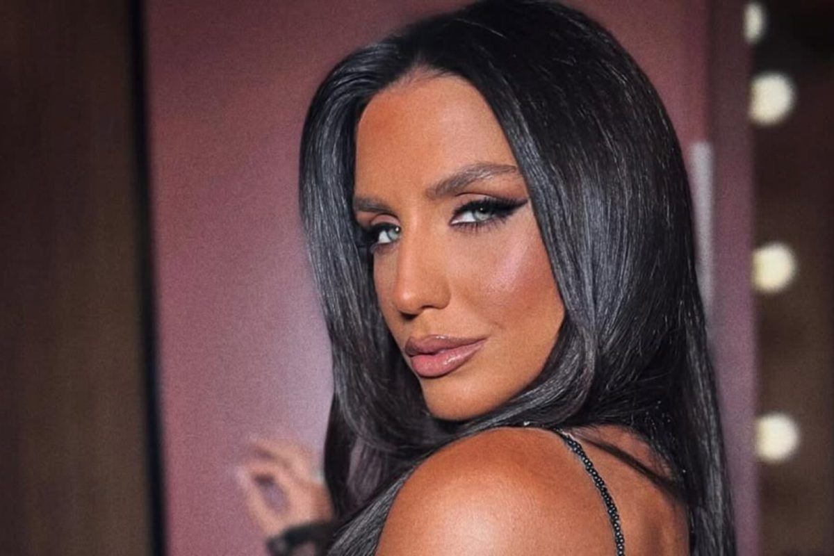 Ιουλία Καλλιμάνη: Βγήκε εκτός εαυτού και ξέσπασε σε θαμώνα «Εμένα βρήκες ρε μαλ@@α, δεν γ@@σαι λέω εγώ;»