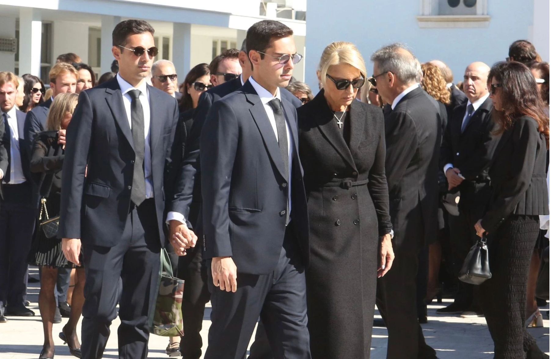 Κηδεία Μαρίσσας Λαιμού: Σπαρακτικό το τελευταίο αντίο στο Α' Νεκροταφείο Αθηνών