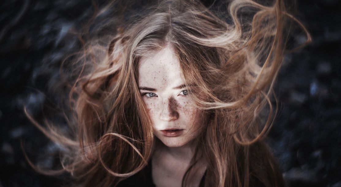 Η κόρη μου μπήκε στην εφηβεία και κάθε μέρα νιώθω ότι απομακρυνόμαστε όλο και πιο πολύ