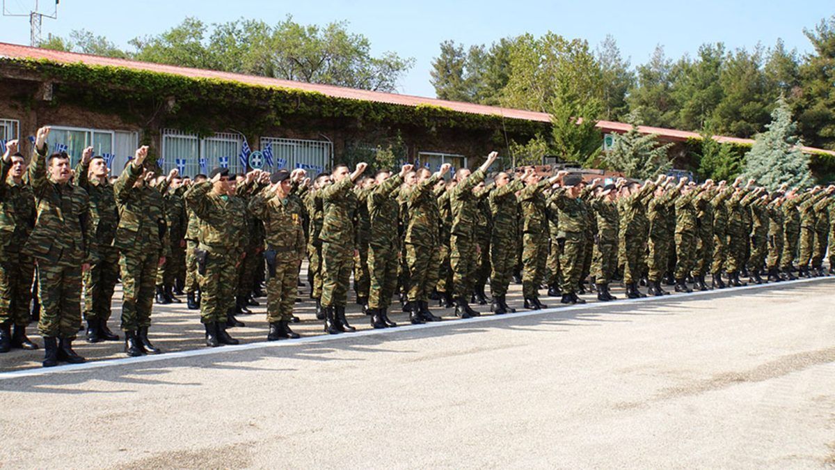 Μεγάλες αλλαγές στον στρατό: Έρχεται στρατιωτική θητεία με κλήρωση από το νέο έτος