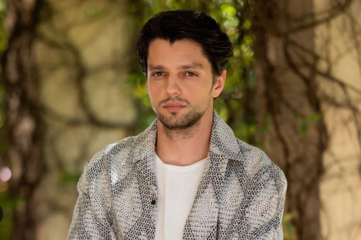 Να μ' αγαπάς: Ο Χάρης συλλαμβάνεται την στιγμή που ο πατέρας του είναι ετοιμοθάνατος