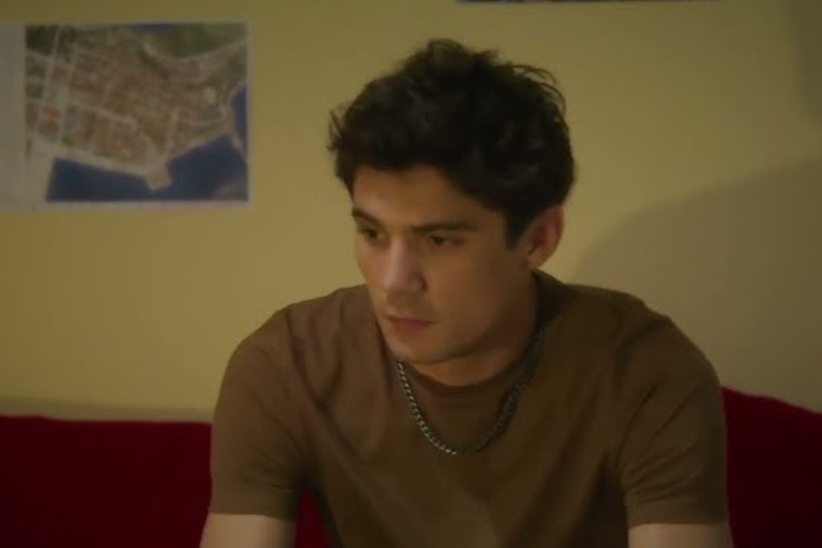 Να μ' αγαπάς-Λευτέρης-