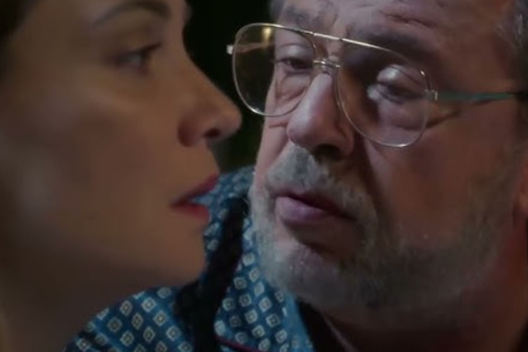 Να μ' αγαπάς-Θεόφιλος