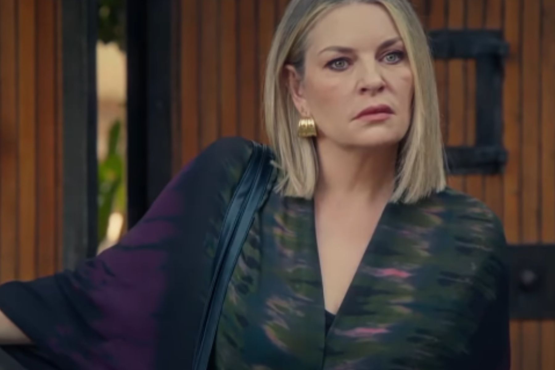 Να μ' αγαπάς-Σοφία Να μ' αγαπάς-Σοφία