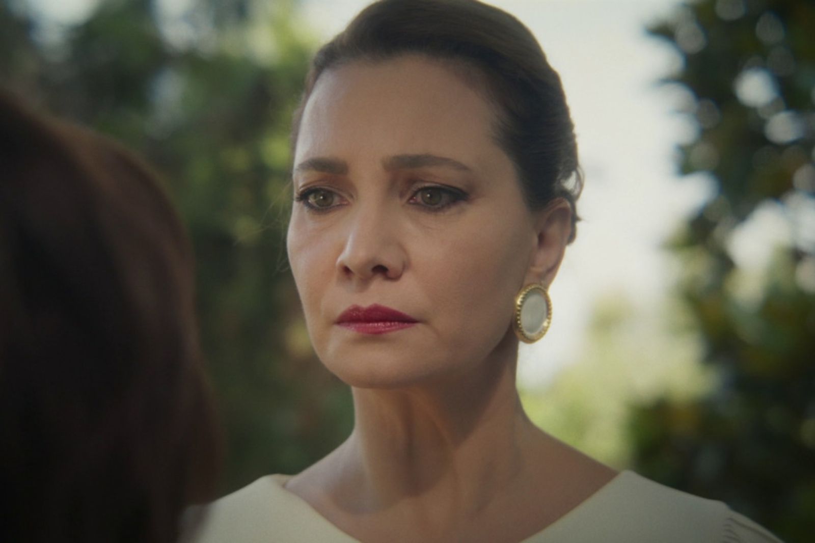 Να μ' αγαπάς-Ζωή