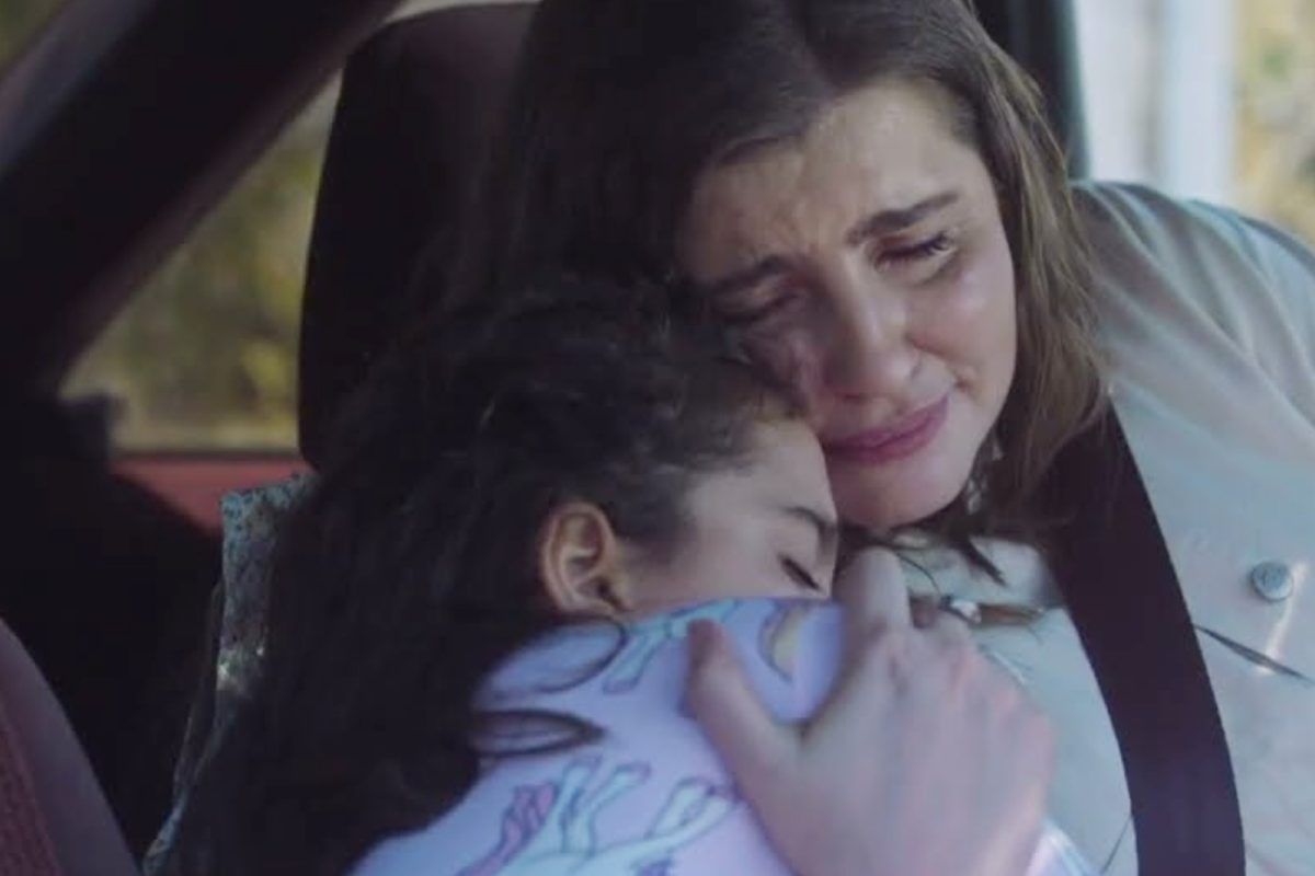 Να με λες μαμά: Η Χρύσα καταδίδει την Ξένια στην αστυνομία