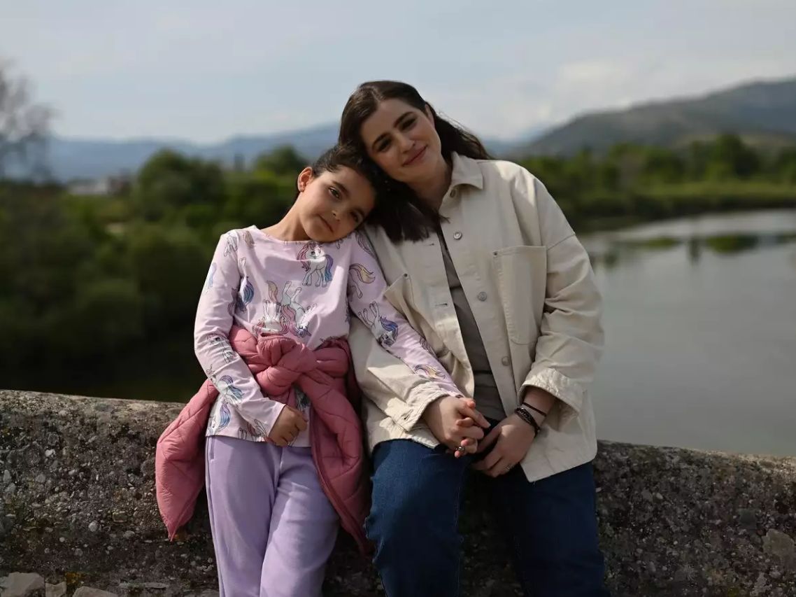 Να-με-λες-μαμά-Ξένια-Ιωάννα