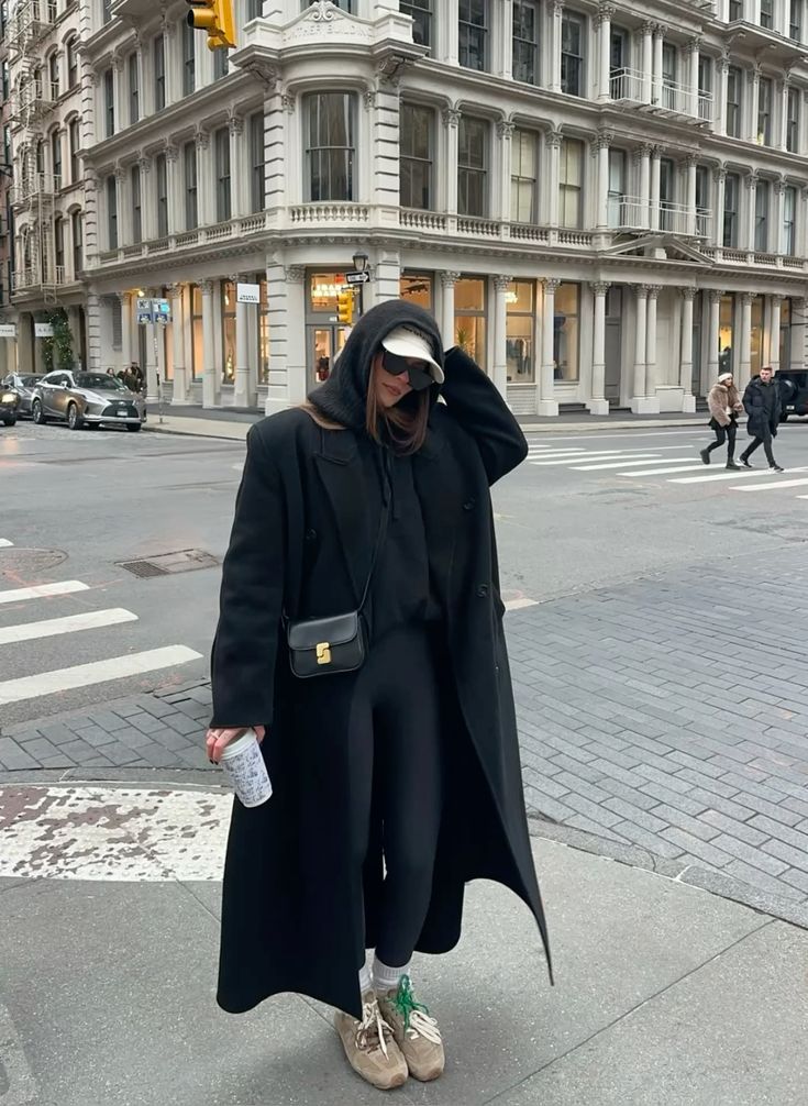 Ντύσιμο Νοεμβρίου 2025: Fashion ιδέες για κάθε γυναίκα