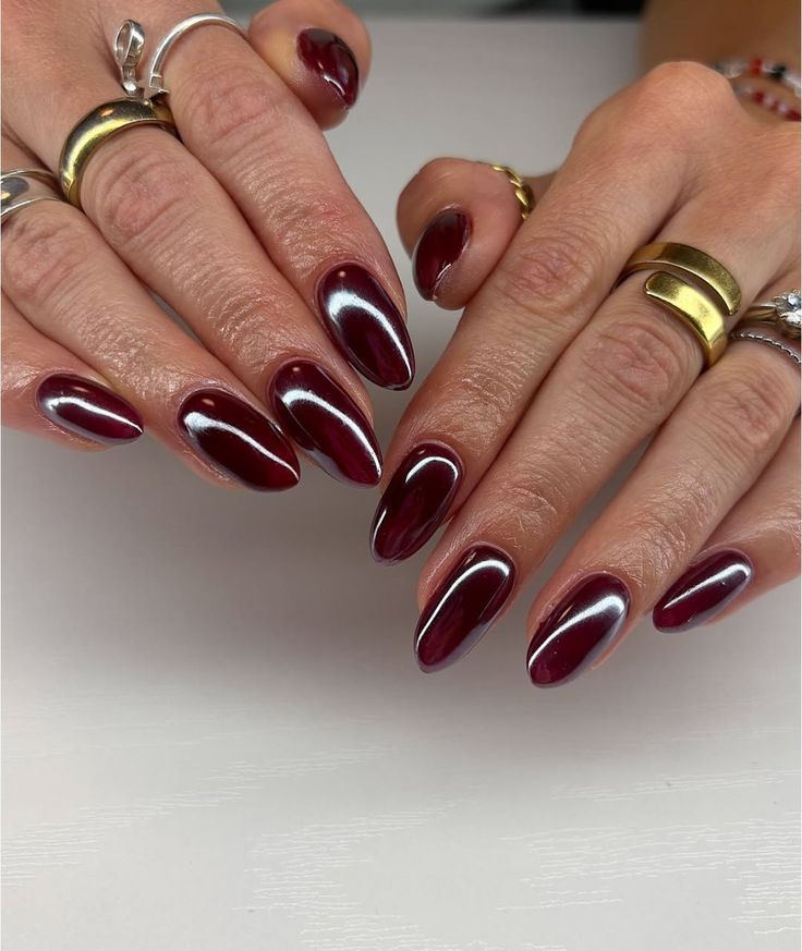 Νύχια Νοεμβρίου 2025: Όλες οι ιδέες που θα γίνουν εμμονή