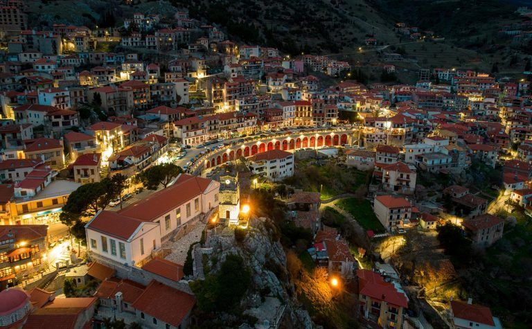 Οι καλύτεροι Χριστουγεννιάτικοι προορισμοί για διακοπές με την παρέα