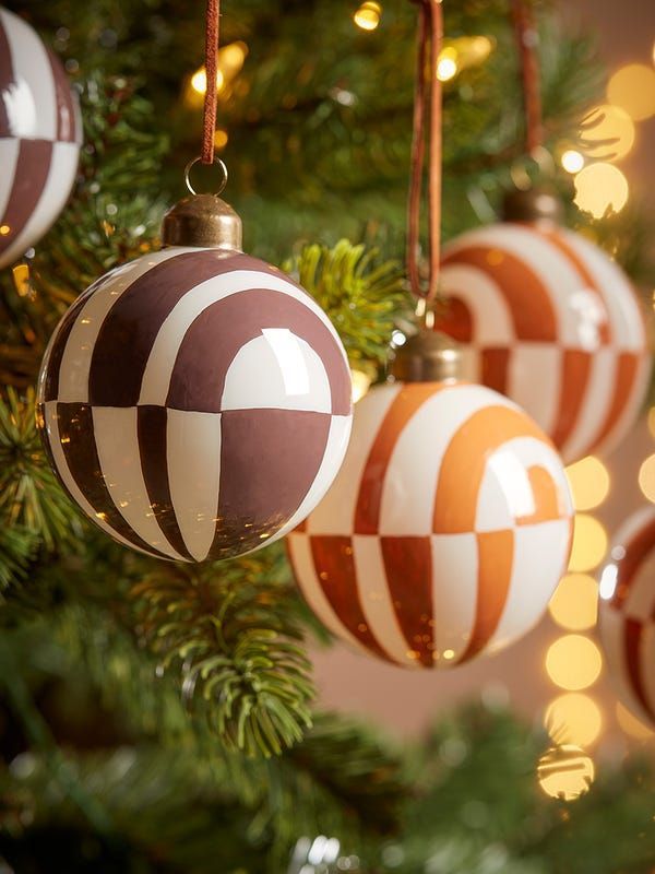 Οι τάσεις στη Χριστουγεννιάτικη διακόσμηση 2025 - 2026: Χρώματα και ιδέες