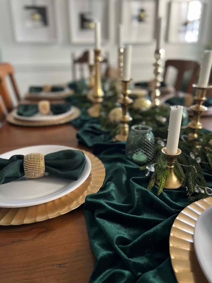 Οι τάσεις στη Χριστουγεννιάτικη διακόσμηση 2025 - 2026: Χρώματα και ιδέες