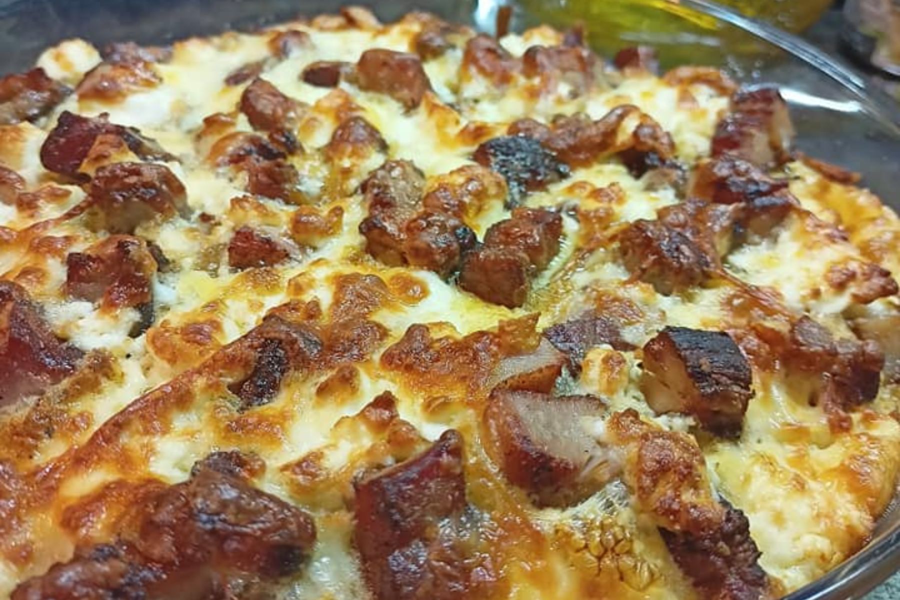 Ομελέτα με τα σουβλάκια που περίσσεψαν