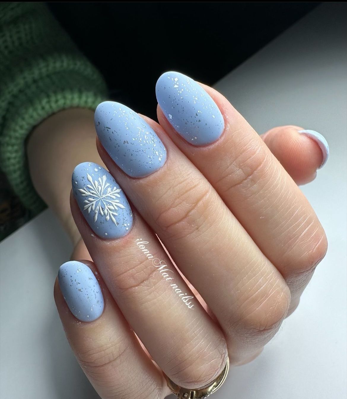 τασεις χριστουγεννα νυχια